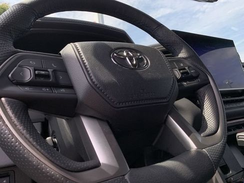 Used 2026 Toyota Sequoia Platinum w/ TRD Off-Road Package AWD/4WD image 19
