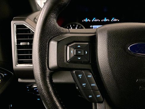 Used 2016 Ford F150 XLT w/ Equipment Group 302A Luxury AWD/4WD image 17