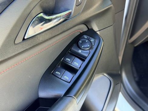 Used 2023 Chevrolet TrailBlazer RS FWD image 20