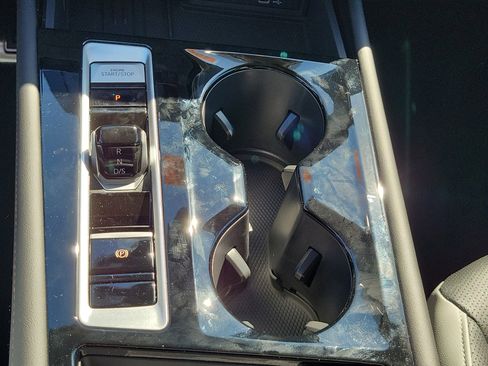 New 2026 Volkswagen Atlas Peak Edition image 30