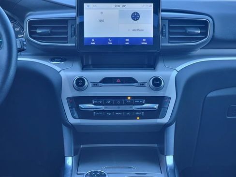 Certified 2023 Ford Explorer XLT w/ Equipment Group 202A AWD/4WD image 28