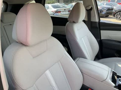 Used 2025 Hyundai Tucson SEL FWD image 17