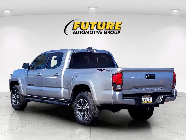 Used 2018 Toyota Tacoma TRD Sport RWD image 6