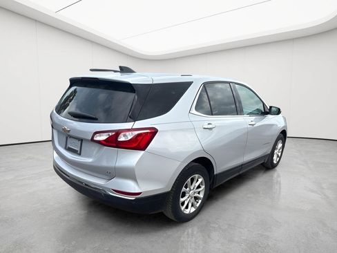 Used 2019 Chevrolet Equinox LT FWD image 3