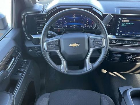 Used 2024 Chevrolet Silverado 2500 LT image 17