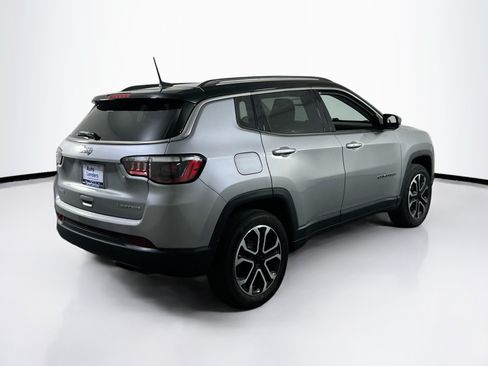 Used 2022 Jeep Compass Limited w/ Sun and Sound Group AWD/4WD image 5