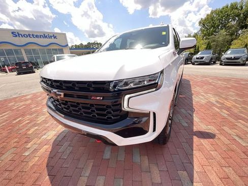Used 2023 Chevrolet Suburban Z71 w/ Luxury Package AWD/4WD image 26