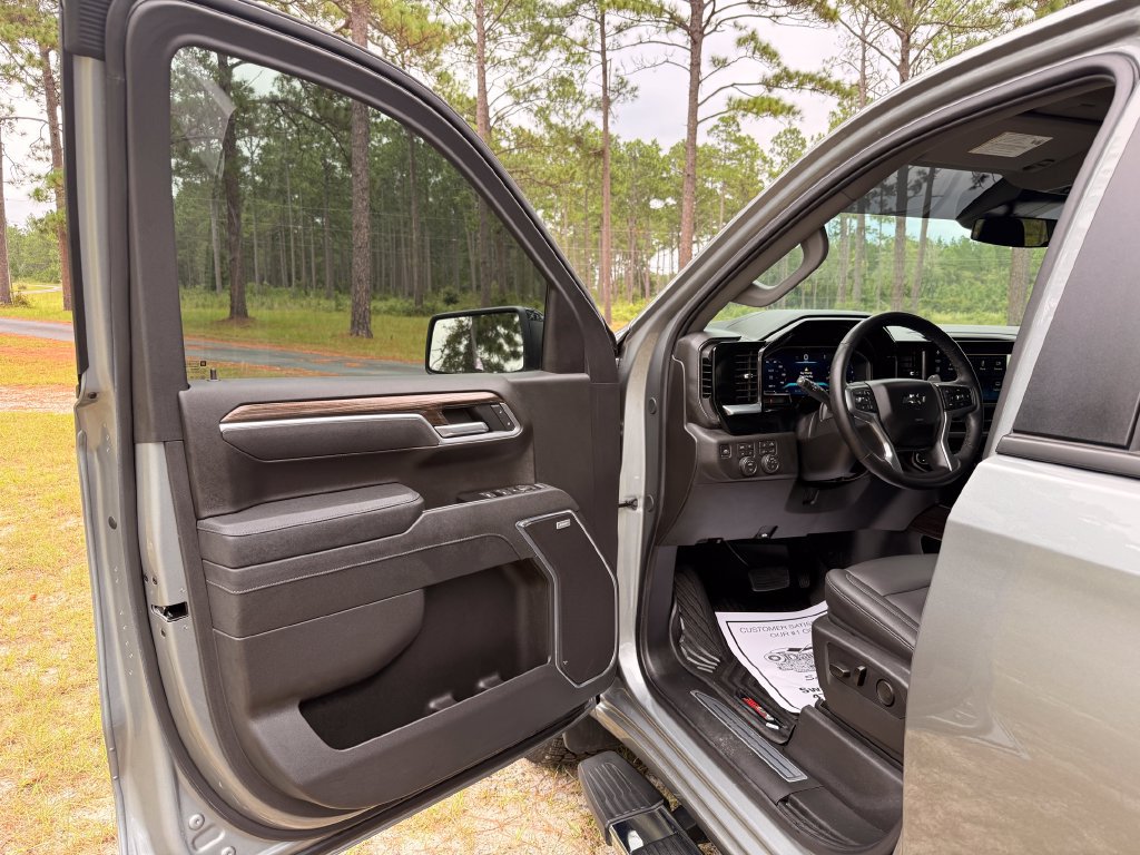 New 2026 Chevrolet Silverado 1500 RST w/ RST All Star Premium Package AWD/4WD image 11