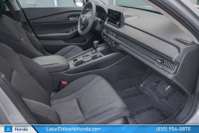 Used 2023 Honda Accord EX image 17