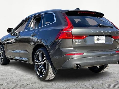Used 2018 Volvo XC60 T5 Momentum w/ Convenience Package image 4