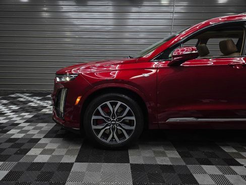 Used 2022 Cadillac XT6 Sport w/ Platinum Package AWD/4WD image 46