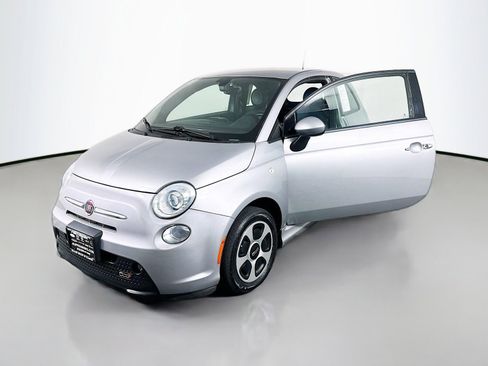 Used 2017 FIAT 500 e FWD image 3