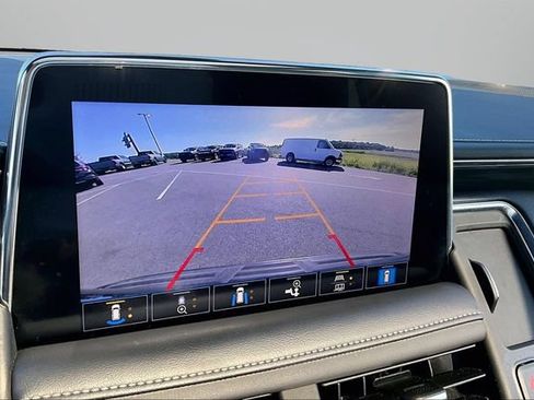 Used 2021 GMC Yukon SLT w/ SLT Premium Package AWD/4WD image 22