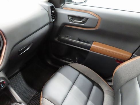 Used 2024 Ford Bronco Sport Outer Banks w/ Tech Package image 23