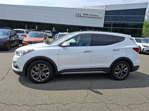 Used 2018 Hyundai Santa Fe Sport w/ 2.0T Ultimate Tech Package 05 AWD/4WD image 4