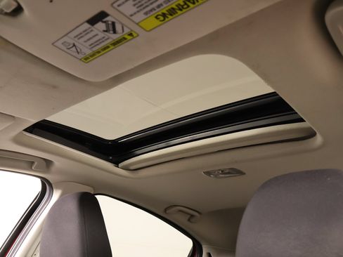 Used 2016 Honda HR-V EX image 15