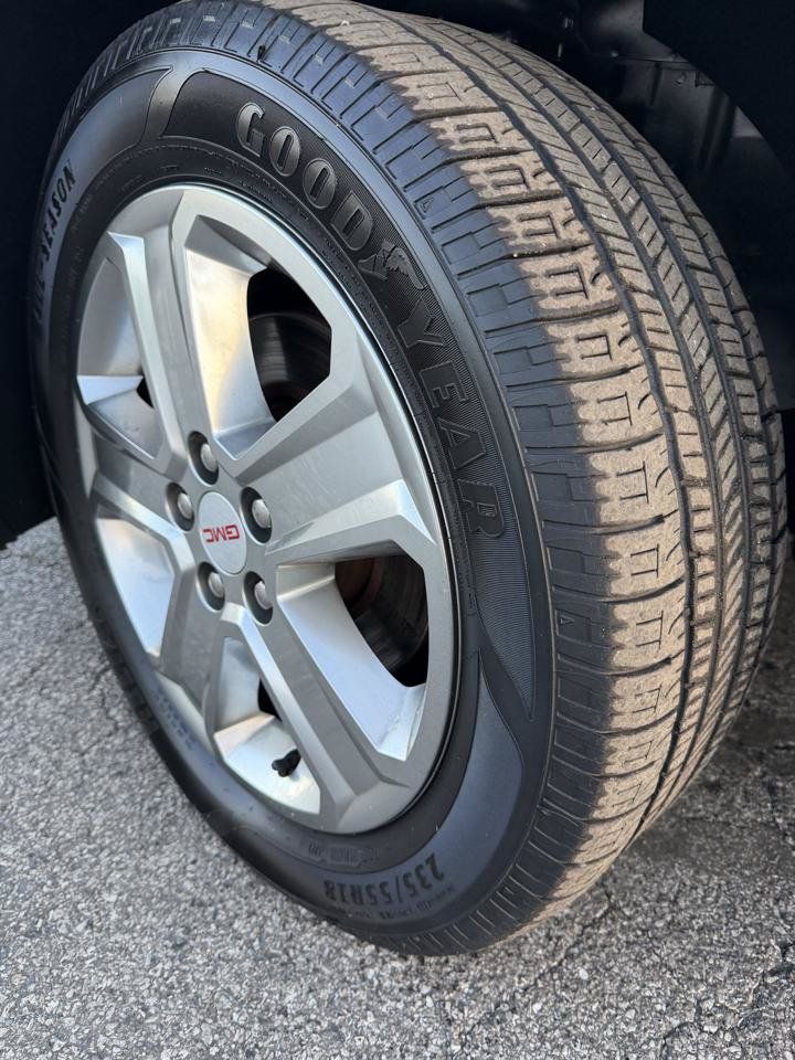 Used 2017 GMC Terrain Denali FWD image 3
