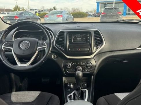 Used 2014 Jeep Cherokee Latitude w/ Comfort/Convenience Group image 15