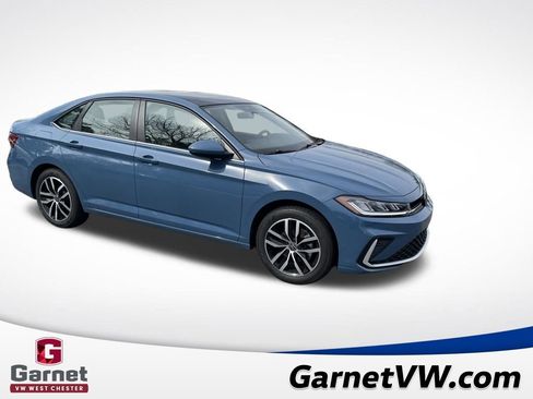 New 2026 Volkswagen Jetta SE image 7