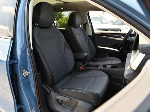New 2026 Volkswagen Tiguan SE AWD/4WD image 20