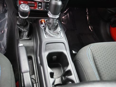 Used 2024 Jeep Wrangler Unlimited Rubicon 4xe image 19