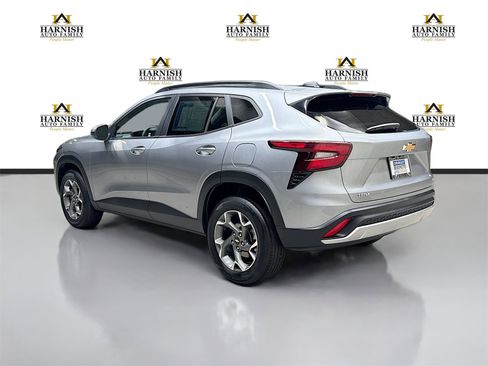 Certified 2024 Chevrolet Trax LT image 7