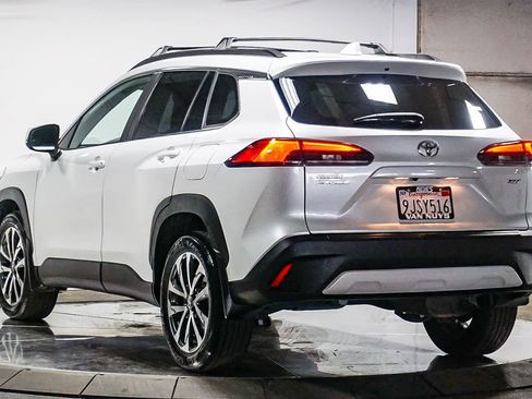 Certified 2023 Toyota Corolla Cross XLE w/ Convenience Package image 9