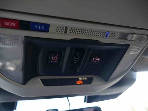 Used 2022 Subaru Forester Premium w/ Popular Package #1 image 39