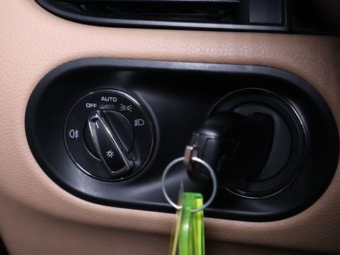 Used 2019 Porsche Macan image 29