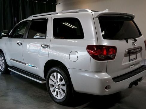 Used 2022 Toyota Sequoia Platinum AWD/4WD image 24