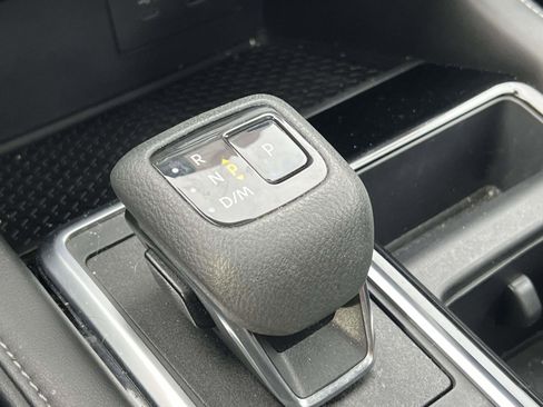 Used 2022 Nissan Pathfinder SV w/ SV Premium Package image 34