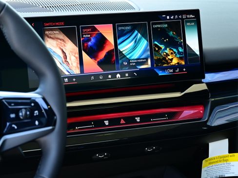 New 2026 BMW i5 eDrive40 w/ Executive Package image 18