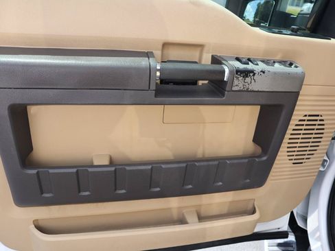 Used 2016 Ford F250 Lariat w/ Chrome Package AWD/4WD image 14