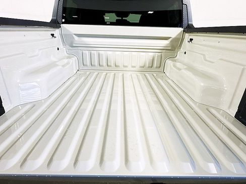 New 2025 Ford Maverick XL image 23