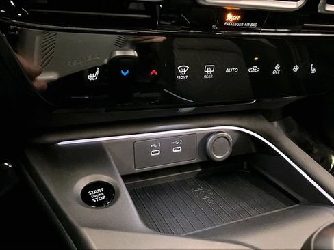 New 2026 Nissan Sentra SV w/ SV Convenience Package FWD image 25