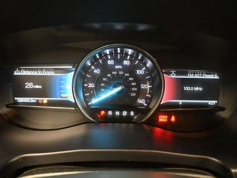 Used 2018 Ford Explorer Limited w/ Ford Safe & Smart Package image 11