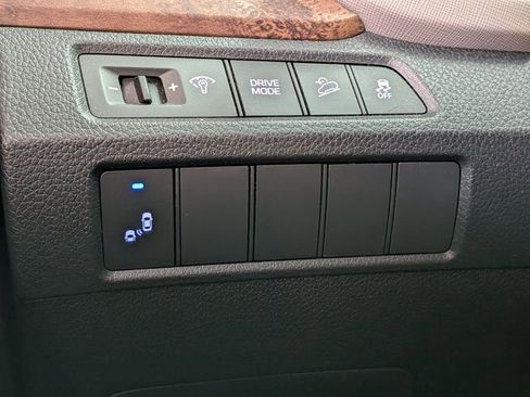 Used 2018 Hyundai Santa Fe Sport FWD image 5