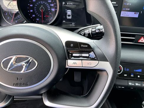 Used 2023 Hyundai Elantra SEL FWD image 23