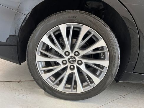 Used 2021 Lexus ES 250 w/ Premium Package AWD/4WD image 11