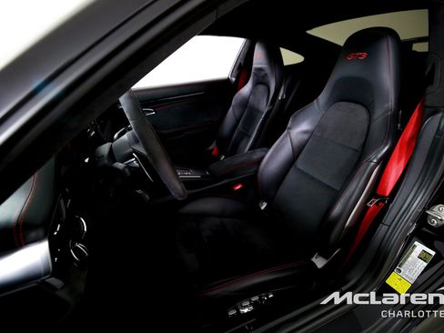 Used 2018 Porsche 911 GT3 RWD image 10