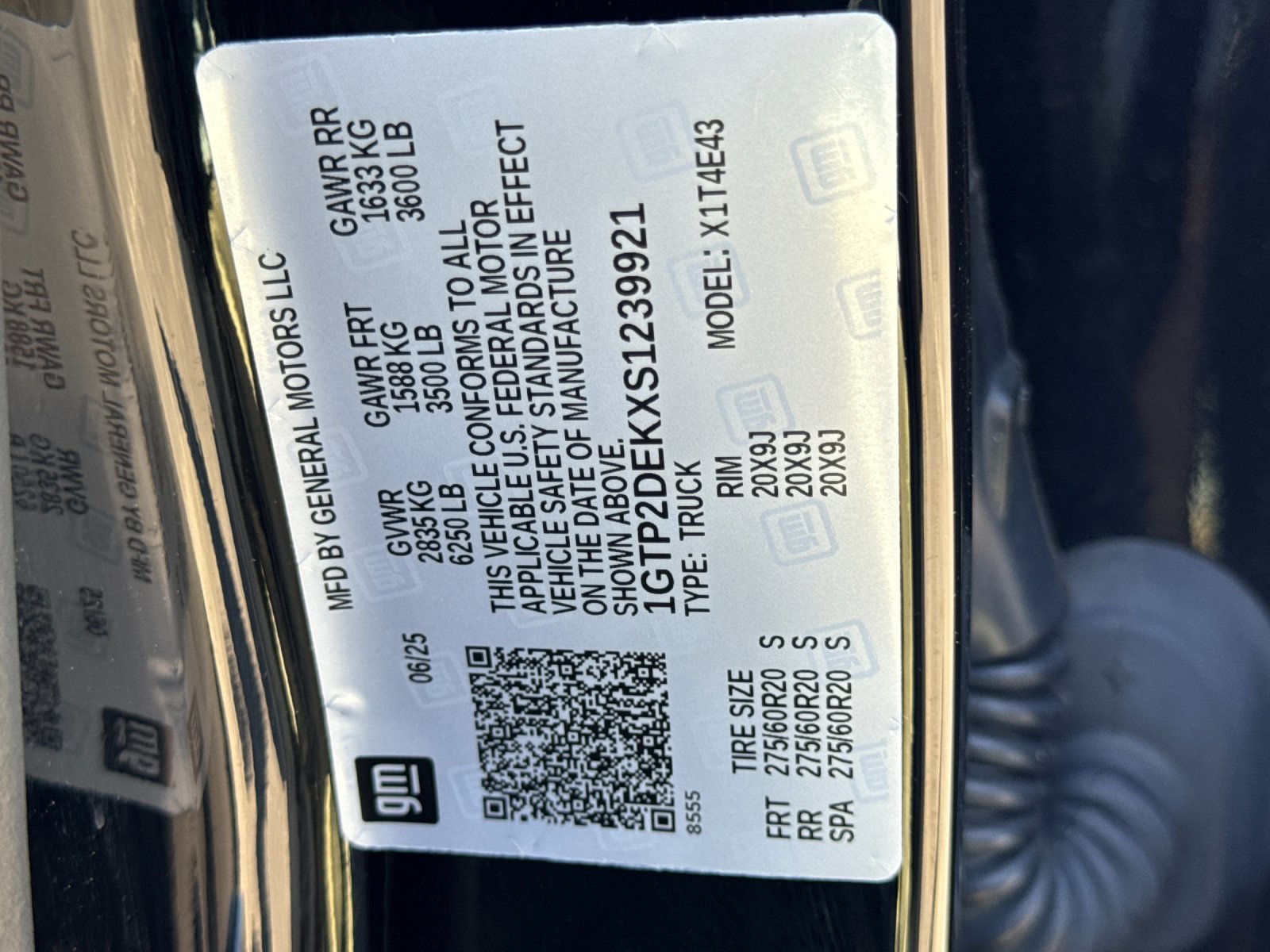 Used 2025 GMC Canyon AT4 w/ Technology Plus Package AWD/4WD image 42