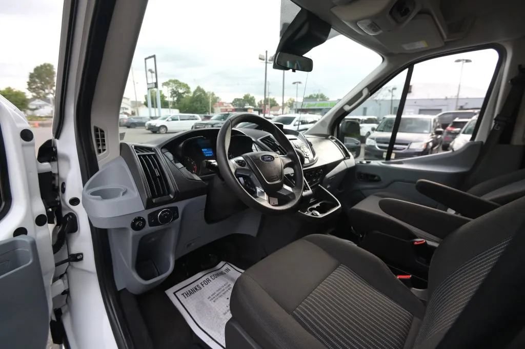 Used 2019 Ford Transit 350 XLT RWD image 21