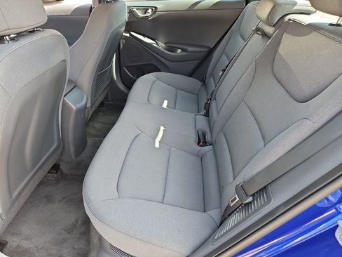 Used 2022 Hyundai Ioniq SE image 12