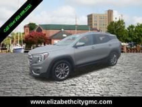 Used 2024 GMC Terrain SLT image 7