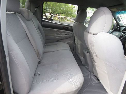 Used 2011 Toyota Tacoma PreRunner w/ TRD Off-Road Pkg w/JBL Audio image 30