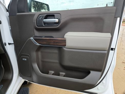 Certified 2020 GMC Sierra 1500 SLT image 30