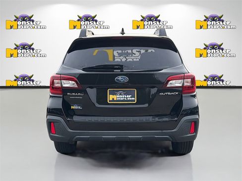Used 2018 Subaru Outback 2.5i Premium image 6