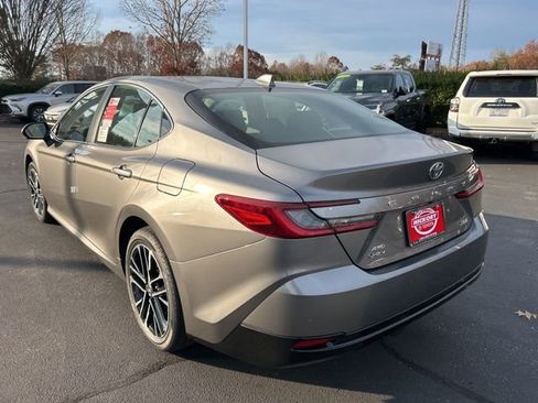 New 2026 Toyota Camry XLE image 7