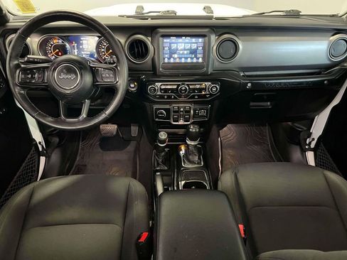 Used 2021 Jeep Wrangler Unlimited Sport AWD/4WD image 12