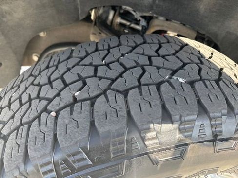 Certified 2024 Chevrolet Silverado 3500 High Country w/ Technology Package image 29